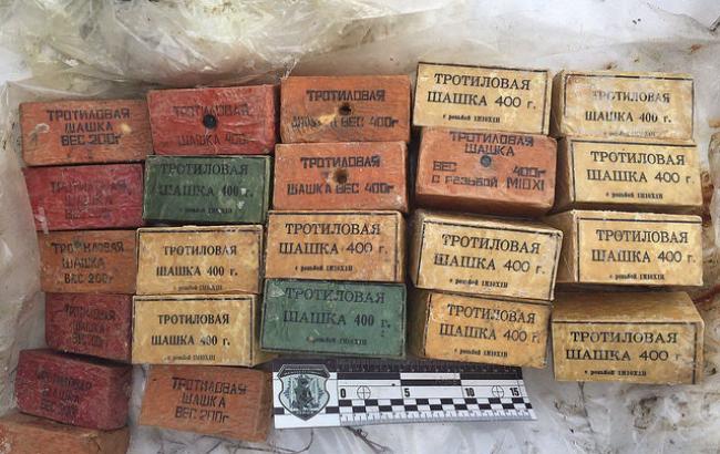 CБУ виявила схованку вибухівки у районі проведення АТО