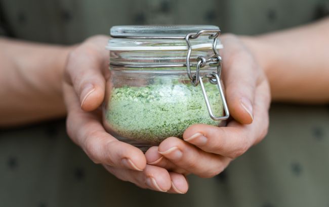 Зеленая ароматная соль: рецепт приправы, которая удивит всех