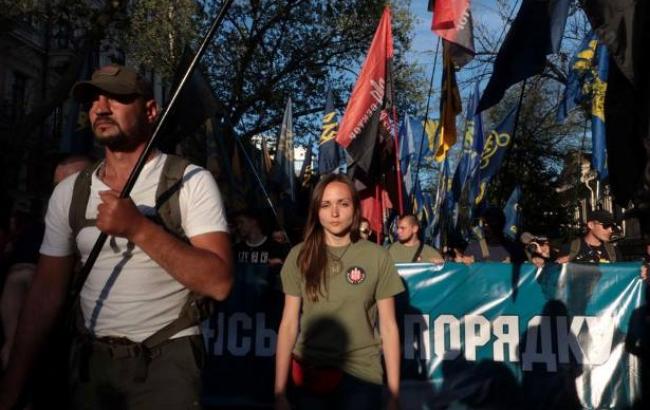 "Українцям, а не ж*дам": лідер "Правого сектора" в Одесі шокувала антисемітським заявою (відео)
