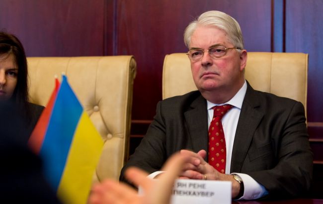 В Україну за уламками Boeing знову приїдуть експерти з Нідерландів