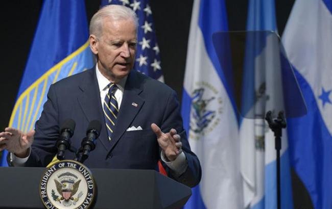 Байден пообещал поддержку новому правительству Украины со стороны США