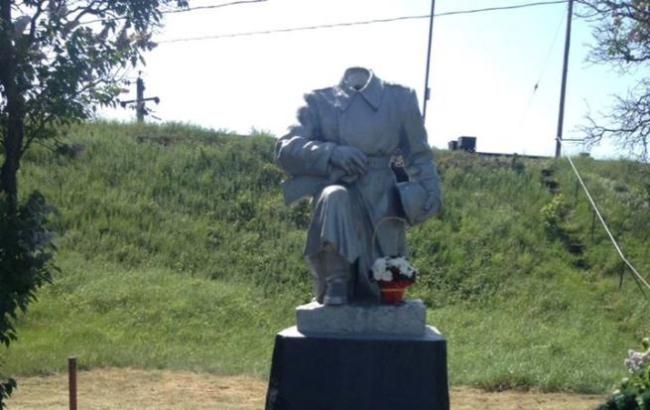 На Волыни вандалы осквернили памятник неизвестному солдату