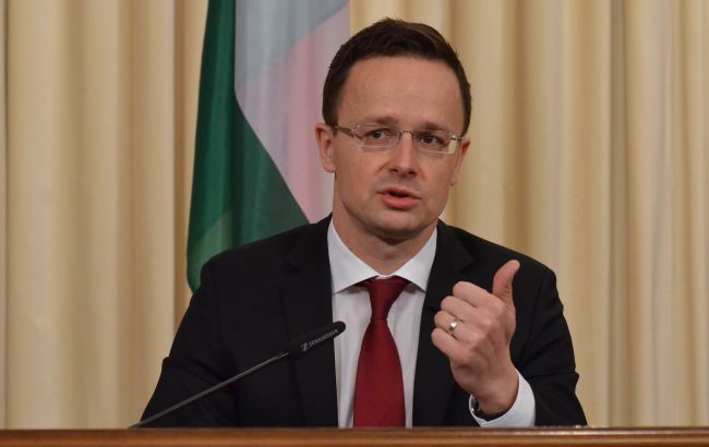 Путин наградил орденом Дружбы главу МИД Венгрии