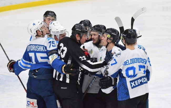 Вице-чемпион подписал нападающего хоккейной сборной Украины