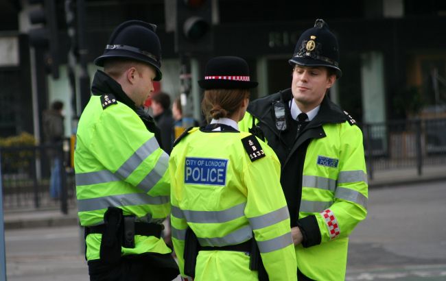 У Лондоні за кермо "швидких" сіли поліцейські і пожежники через COVID