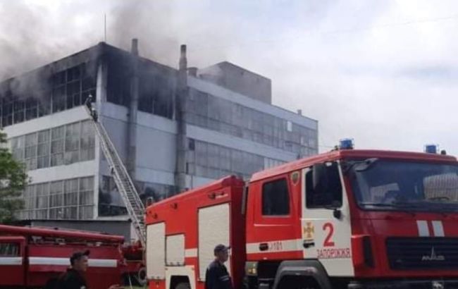 В Запорожье случился пожар на обувной фабрике
