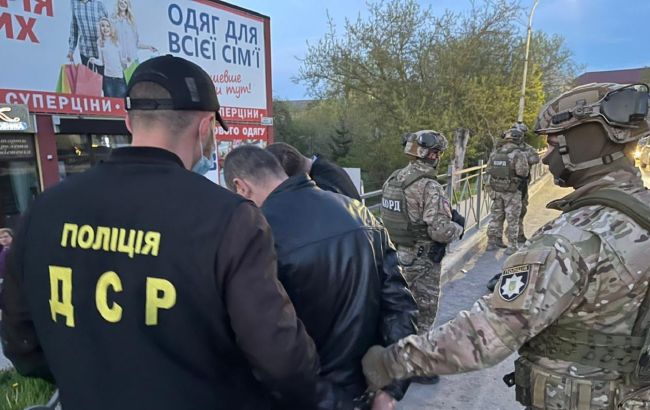 У Вінницькій області поліція перекрила канал постачання наркотиків у виправні колонії