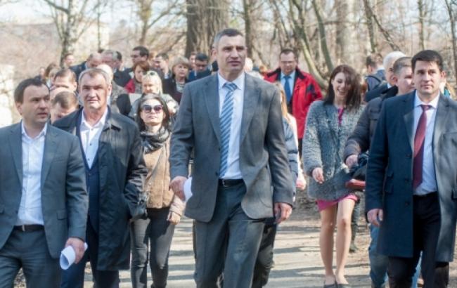Кличко дав комунальним службам Києва 3 тижні на підготовку парків до сезону