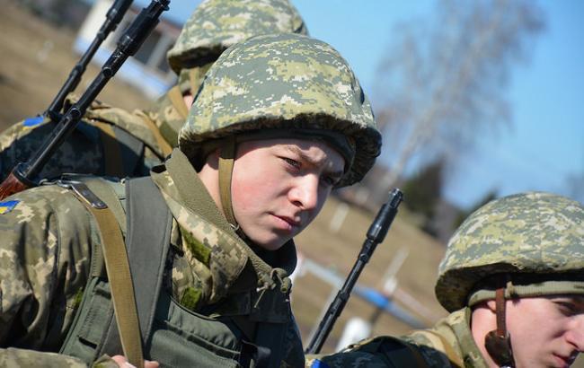 Боєць АТО зробив у себе на тілі татуювання молитви