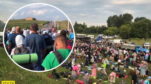 З'явилися фото хресної ходи до Почаївської лаври: тисячі людей і всі без масок