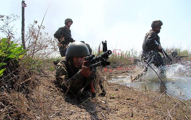 Бойовики на Донбасі обстріляли українські позиції 9 разів, - ООС
