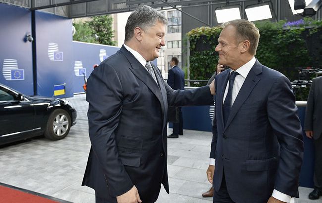 Порошенко проведет переговоры с Туском в Киеве