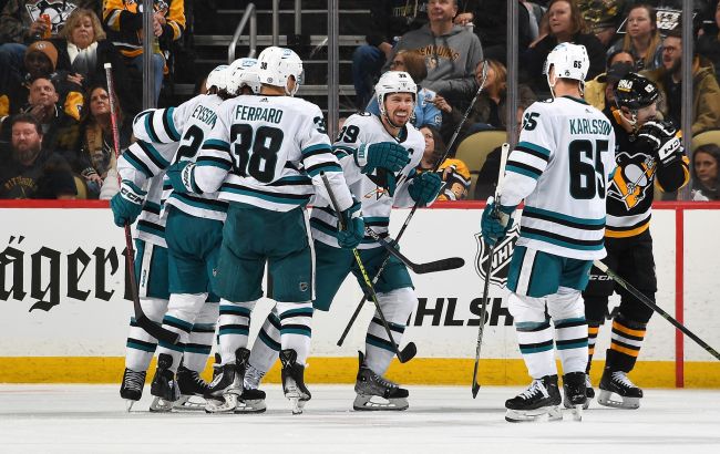 Ветеран "Сан-Хосе" с феерией шайб и ассистов стал главной звездой вечера НХЛ: видео