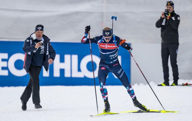 Бьо-молодший та ще два норвежці завоювали подіум спринту біатлонного ЧС-2023