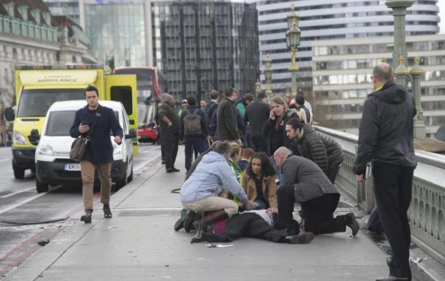 Теракт біля парламенту Британії: кількість жертв зросла до двох