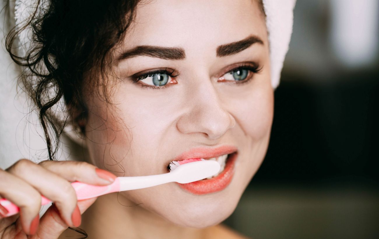 Не ігноруйте цей сигнал при чищенні зубів: це не просто дискомфорт