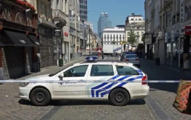 У Бельгії чоловік із мачете напав на поліцейських, є поранені