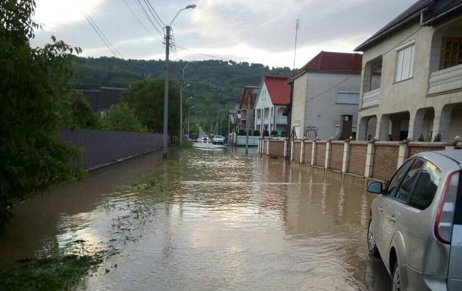 В Закарпатье подтопленными из-за непогоды остаются 25 домохозяйств