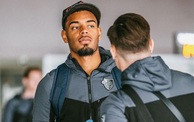 Середняк АПЛ нарвался на космический штраф от ФИФА: что произошло