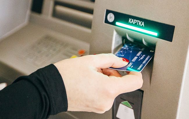 В Украине уменьшилась доля мошеннических операций с банковскими картами, - НБУ