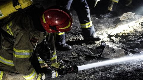 Атака дронів на Київ: рятувальники показали фото наслідків удару