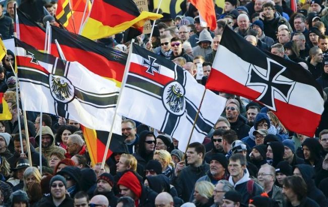 В Германии по меньшей мере 750 праворадикалов легально владеют оружием