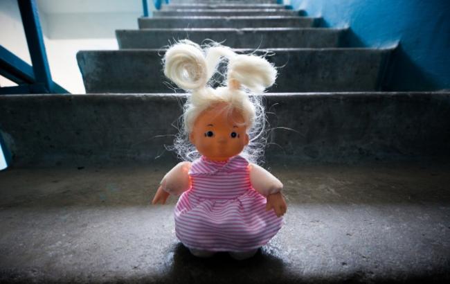 В Николаеве женщина распивала алкоголь и потеряла дочь