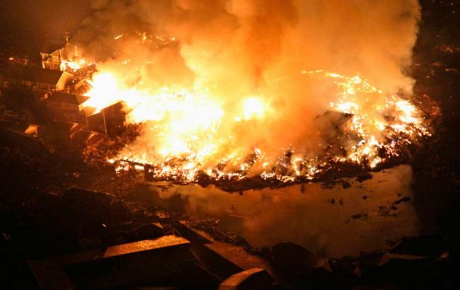В Японии в результате сильного пожара сгорели 150 домов