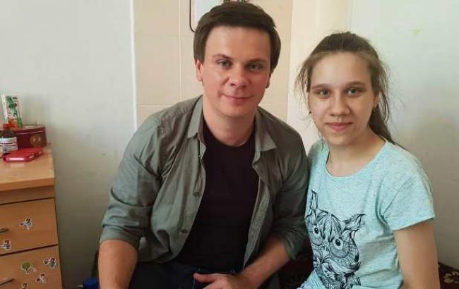 "Операция очень дорогая": Комаров призвал помочь тяжелобольной девочке из Житомирской области
