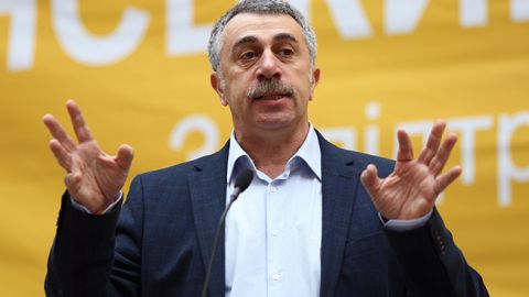 Можно ли убить коронавирус самогоном и барсучьим жиром: Комаровский дал ответ