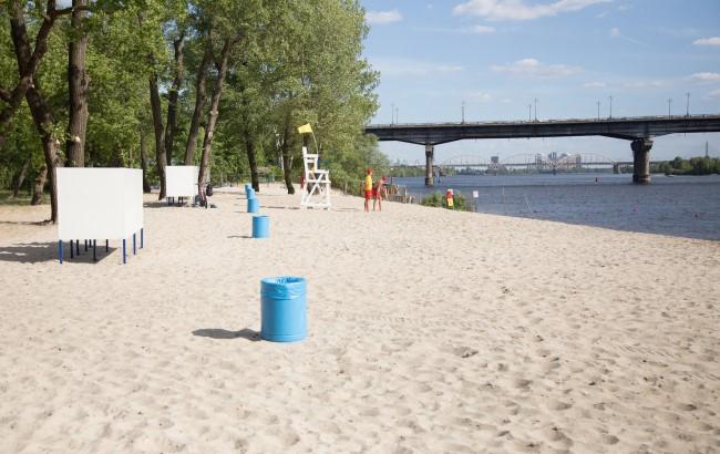 В Киеве три пляжа могут стать запретными для купания