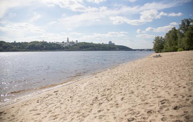 Синоптик рассказала, когда закончится жара в Украине