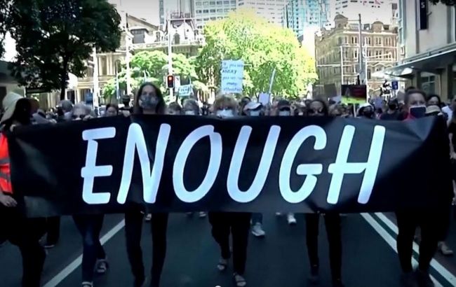 В Австралії тисячі людей вийшли на мітинг проти сексуального насильства