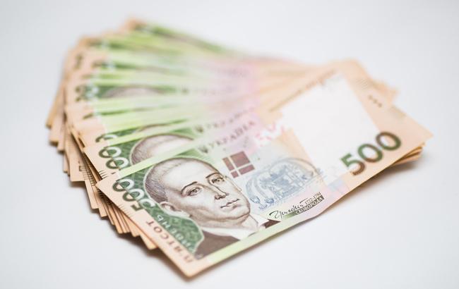 Курс долара на міжбанку 9 серпня знизився до 25,72 гривень