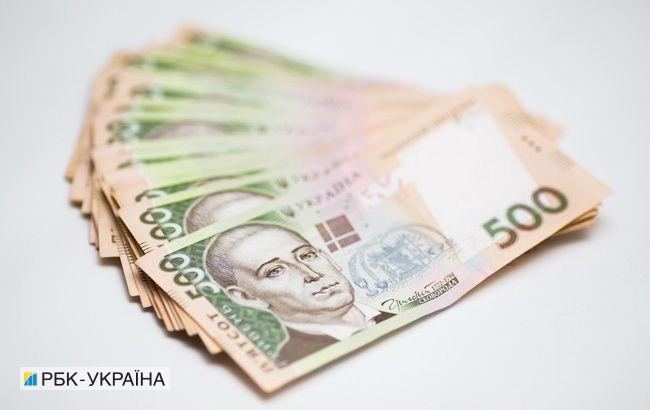 Середня зарплата українців в третій раз в історії досягла 400 доларів