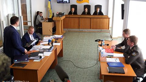 Справа Януковича: суд продовжиться 19 квітня