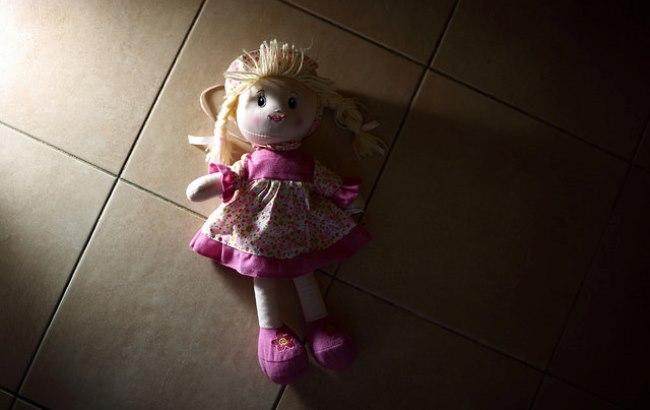 На Закарпатье двое несовершеннолетних избили 13-летнюю девочку