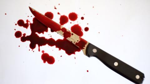 В Киеве пьяный мужчина с ножом преследовал женщину