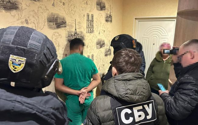 Обманули 14 семей: на Днепропетровщине банда выманивала деньги у семей пропавших военных