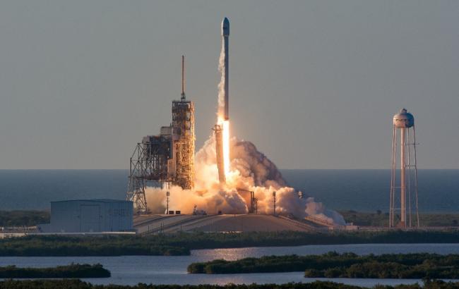SpaceX провела испытания ускорителя ракеты для полета на Марс