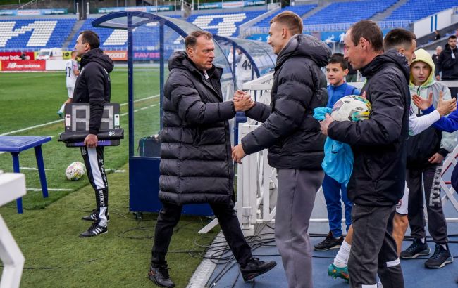 Прем'єр-ліга обрала гравця та тренера місяця: призи розділили переслідувачі "Шахтаря"