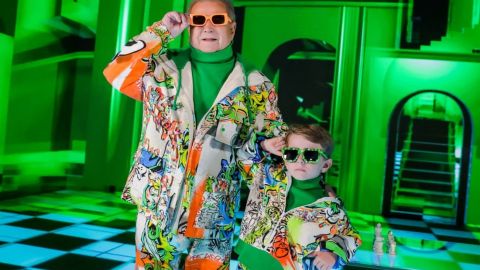 Михаил Поплавский впервые показал внука в новом клипе