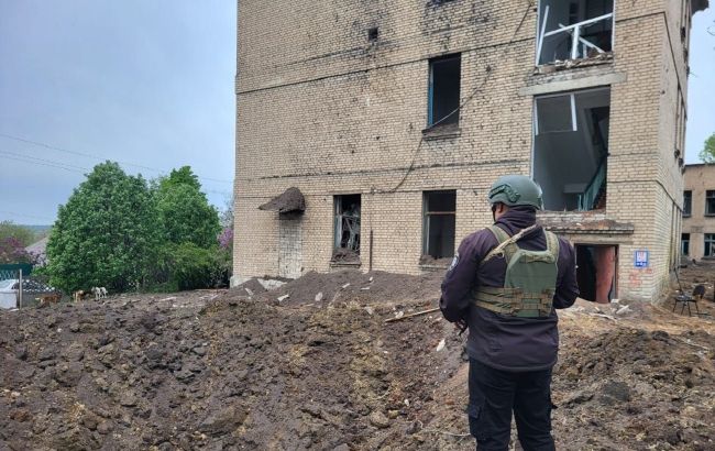 Росіяни обстріляли поліцейських із гуманітаркою у Красногорівці (відео)
