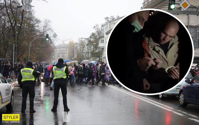 До Києва на мітинг не пустили автобус з антиваксами, бо без сертифікатів (відео)