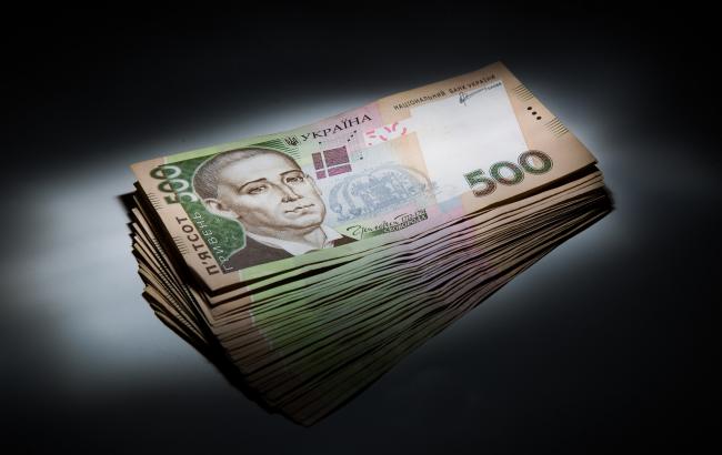 В Сумской области женщина-почтальон разносила старикам фальшивые пенсии