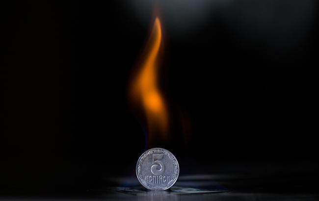 НБУ на 5 июля ослабил курс гривны до 26,02 грн/доллар