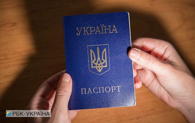 В Госмиграции разъяснили график выдачи паспортов украинцам на выборах
