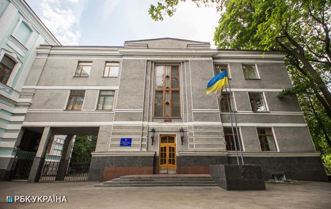 Минздрав объявляет конкурс на должности руководителей