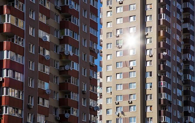 В Бердичеві чоловік вижив після падіння з п'ятого поверху