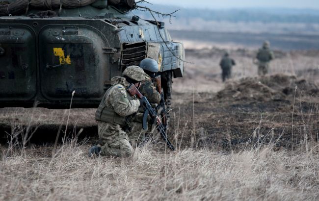 Бойовики випустили 30 мін по позиціях ООС на Донбасі